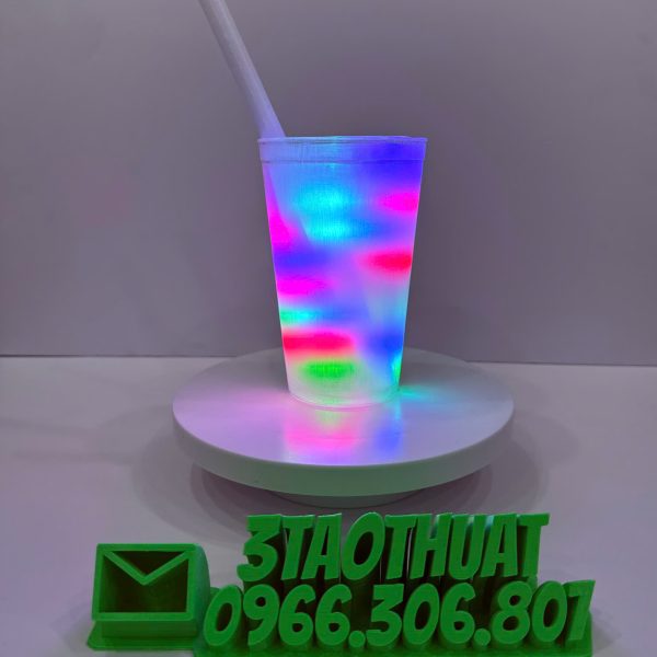 Ly uống led ảo thuật